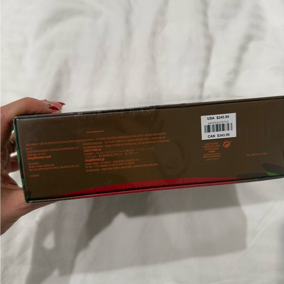 Disney 24 Day Countdown Calendar - Limited Release - Picture 4 of 6